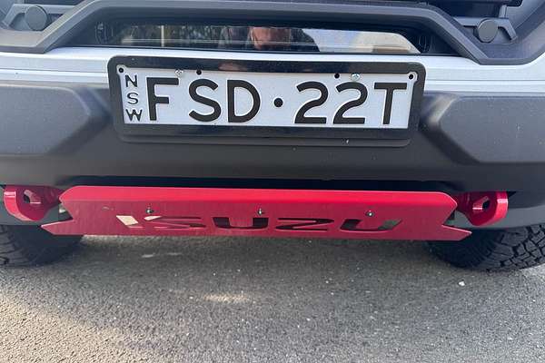 2025 Isuzu D-MAX BLADE 4X4