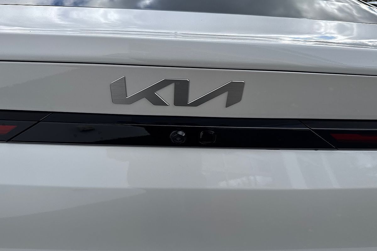 2024 Kia K4 GT-Line CL4m