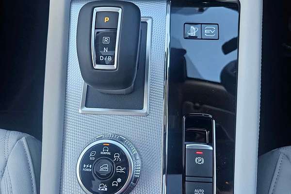 2024 Mitsubishi Outlander PHEV Exceed ZM