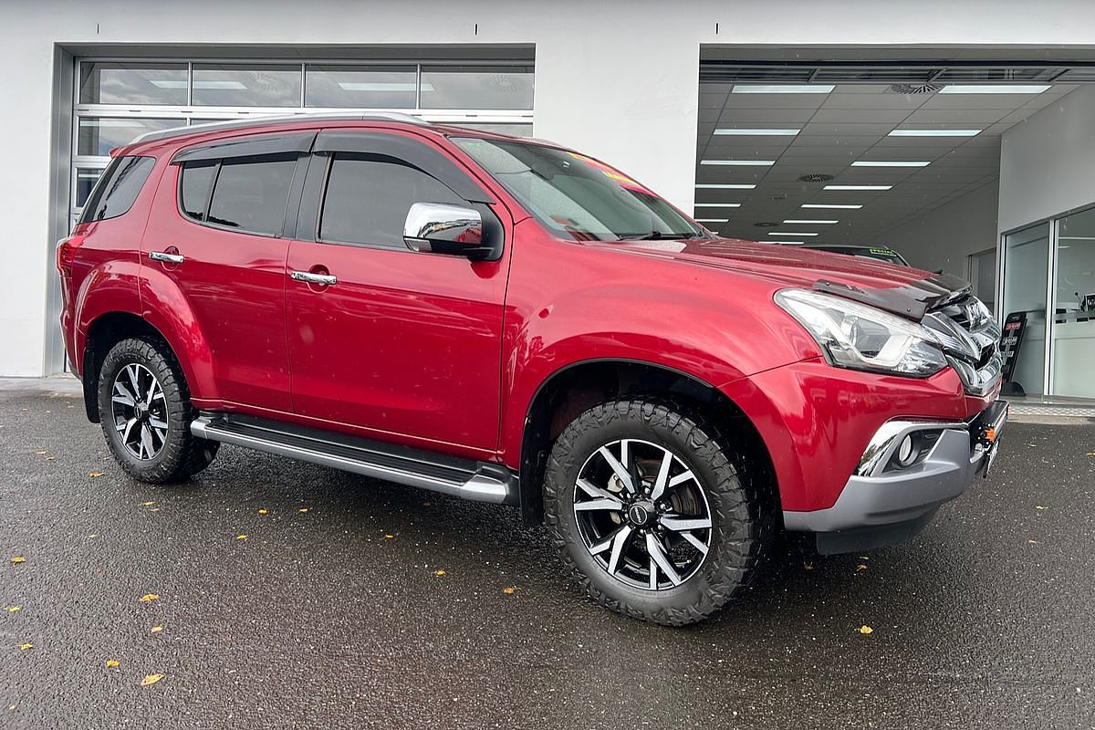 2021 Isuzu MU-X LS-T