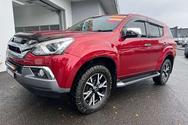 2021 Isuzu MU-X LS-T