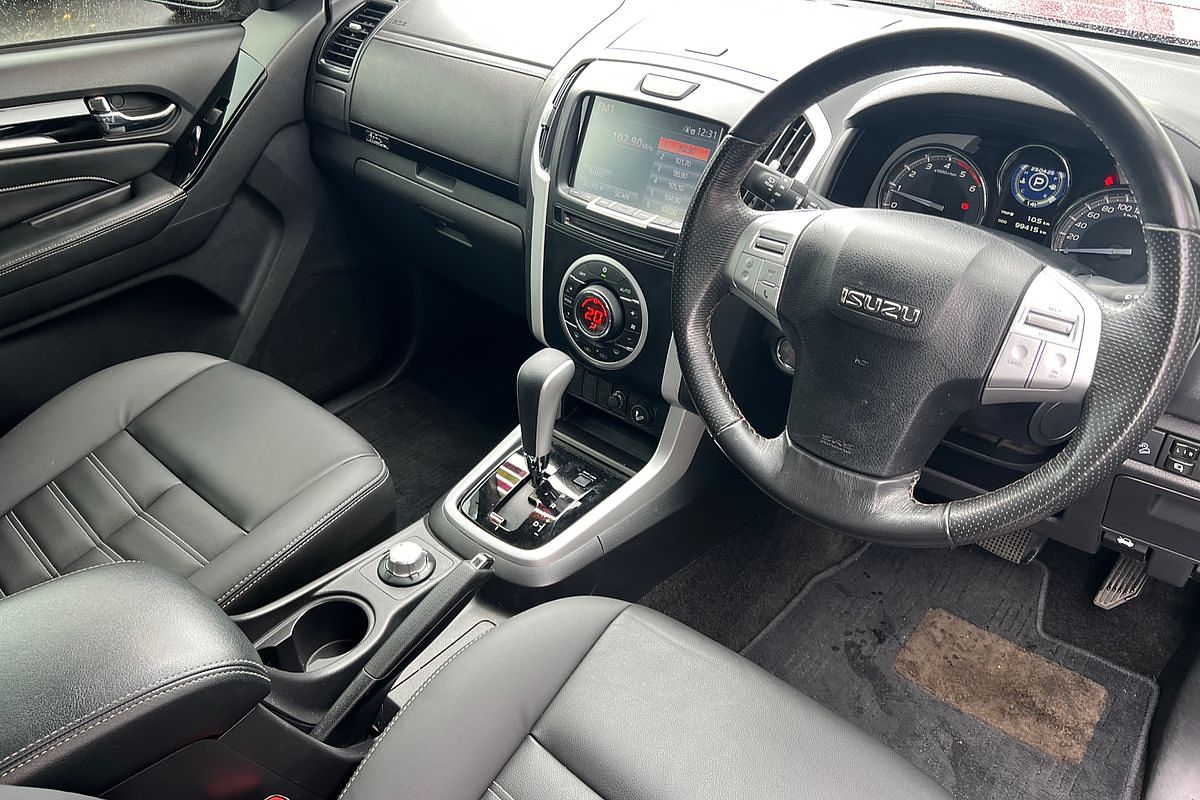 2021 Isuzu MU-X LS-T