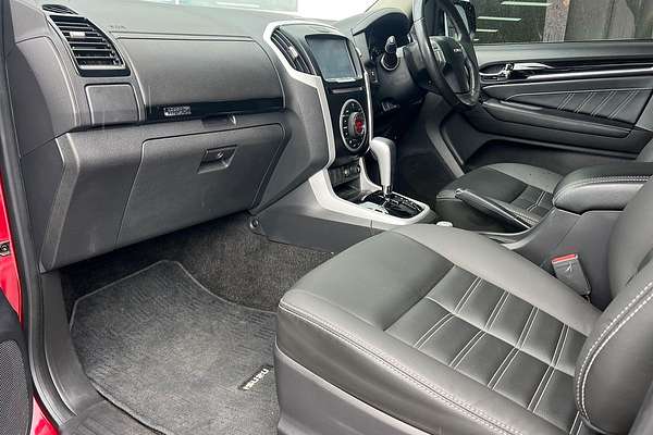 2021 Isuzu MU-X LS-T