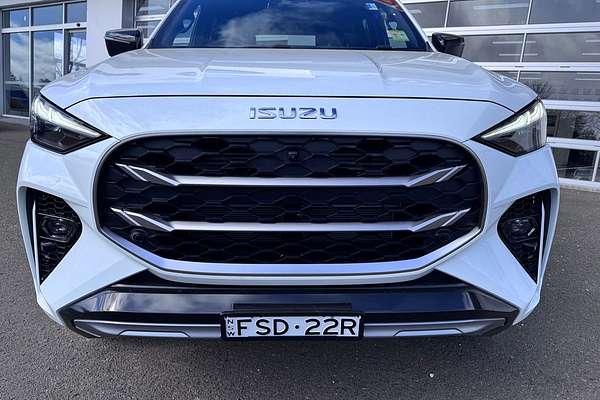 2025 Isuzu MU-X LS-T