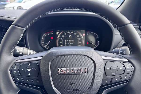 2025 Isuzu MU-X LS-T