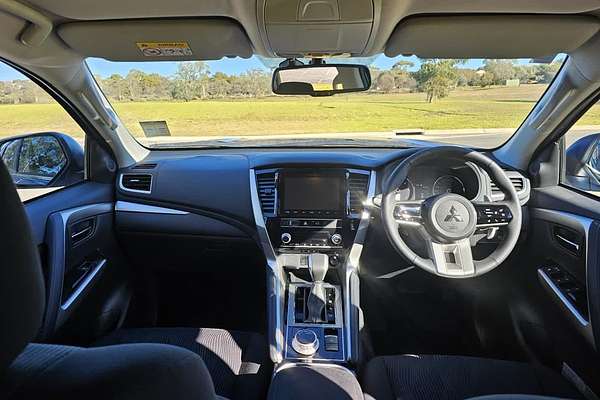 2024 Mitsubishi Pajero Sport GLS QF