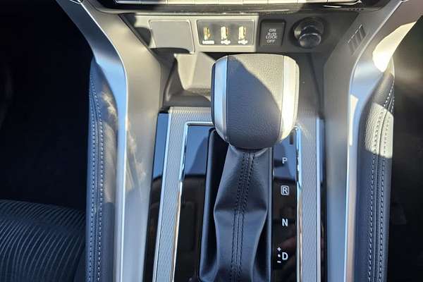 2024 Mitsubishi Pajero Sport GLS QF