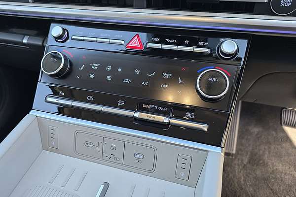 2025 Hyundai Santa Fe Hybrid Elite MX5.V1