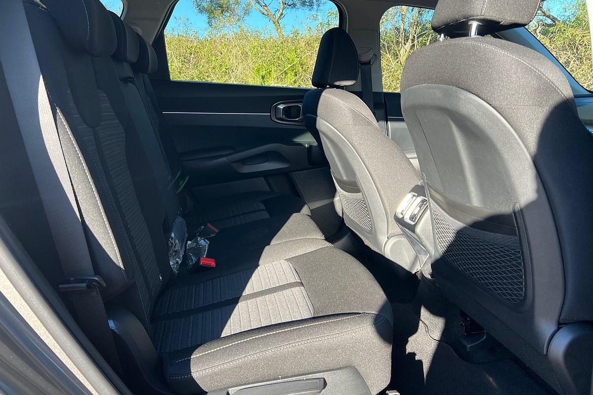 2024 Kia Sorento S MQ4 PE