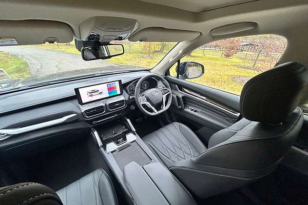 2025 LDV D90 Executive SV9A