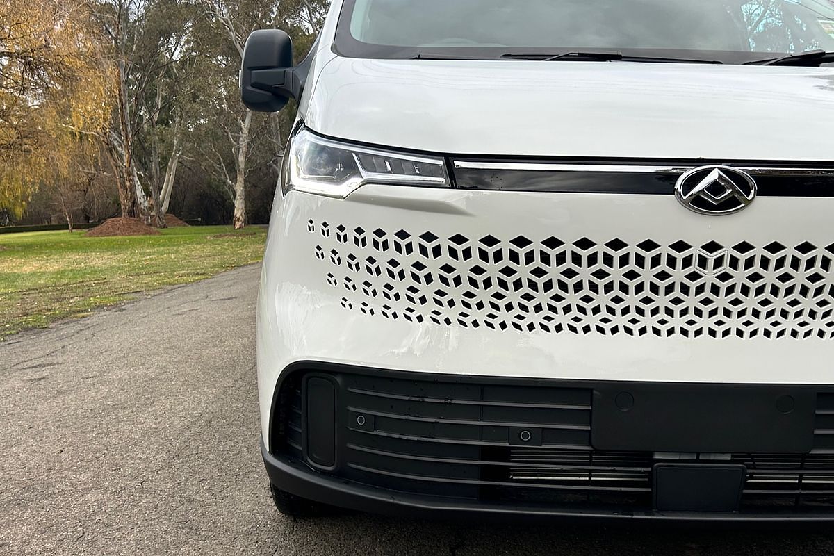 2025 LDV Deliver 7 LWB