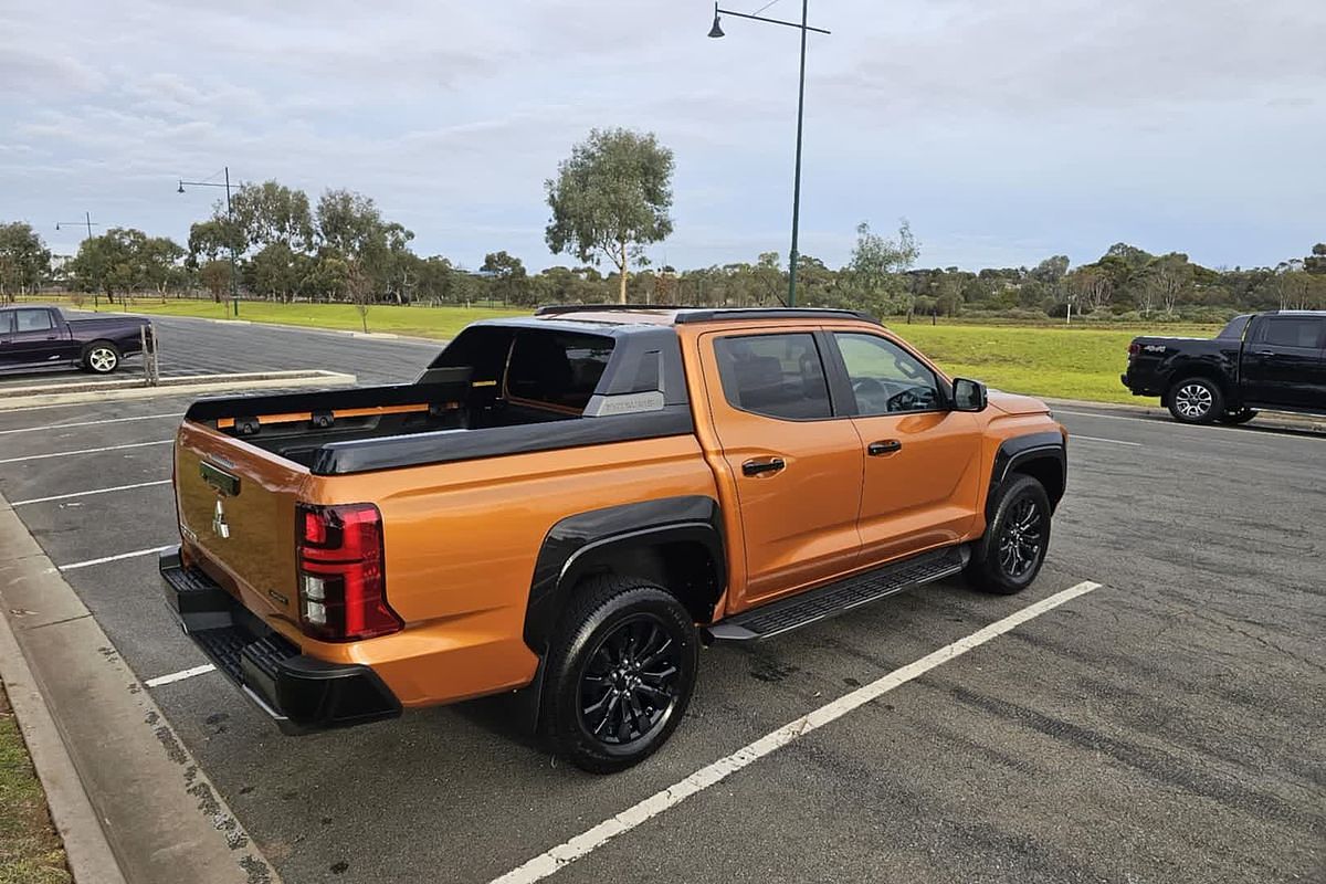 2025 Mitsubishi Triton GSR MV 4X4