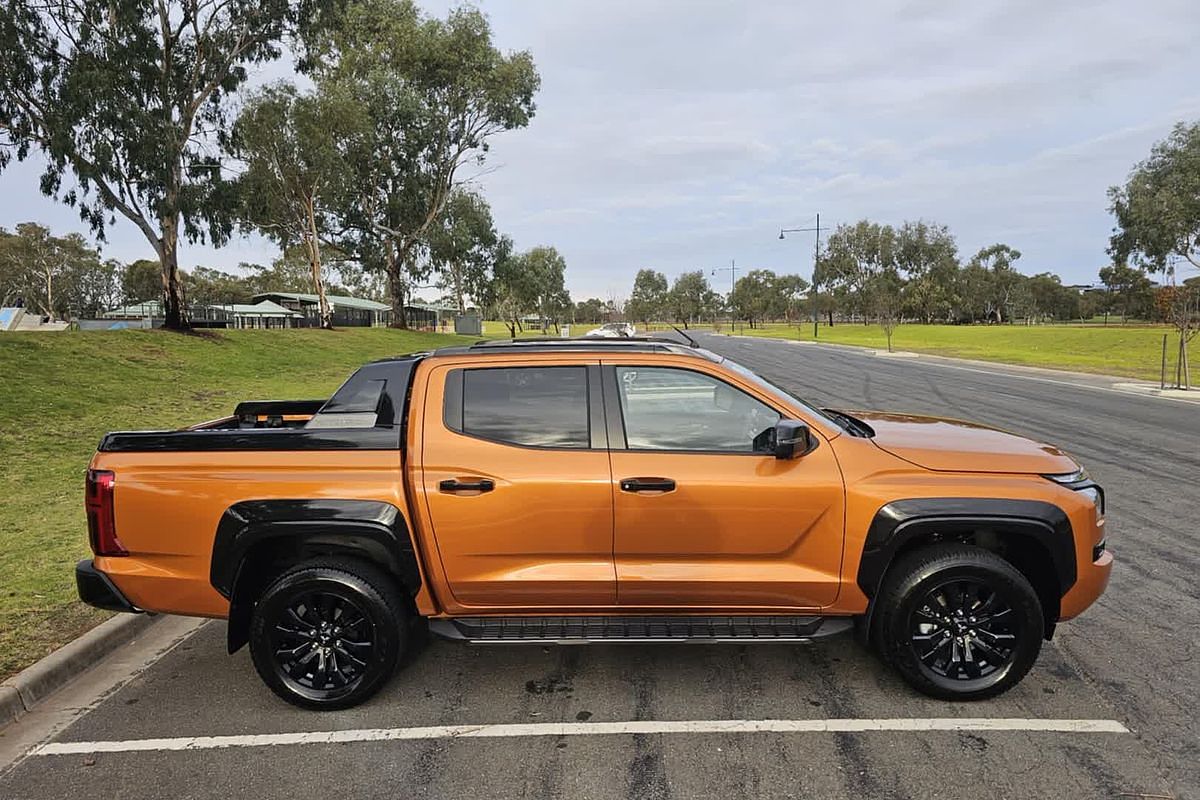 2025 Mitsubishi Triton GSR MV 4X4