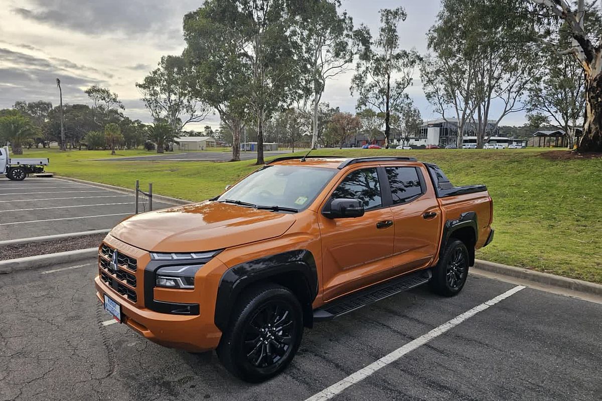 2025 Mitsubishi Triton GSR MV 4X4