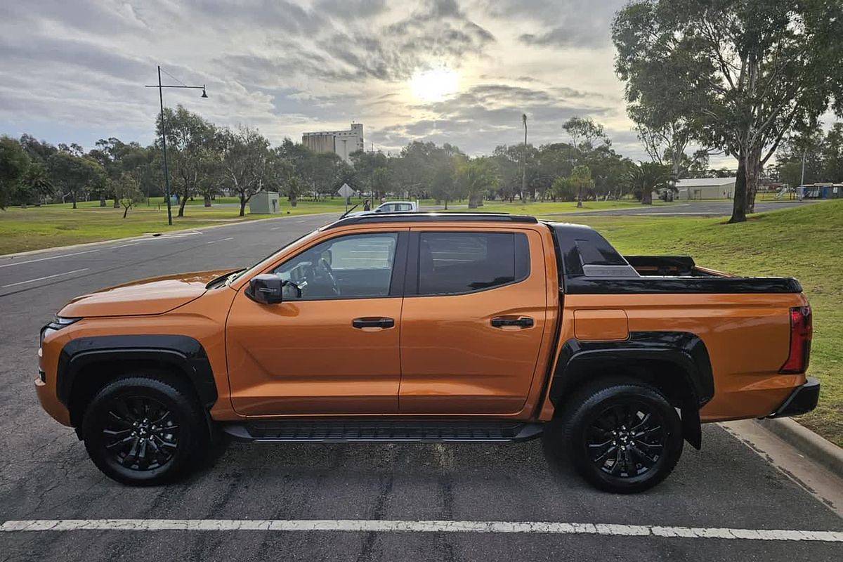 2025 Mitsubishi Triton GSR MV 4X4