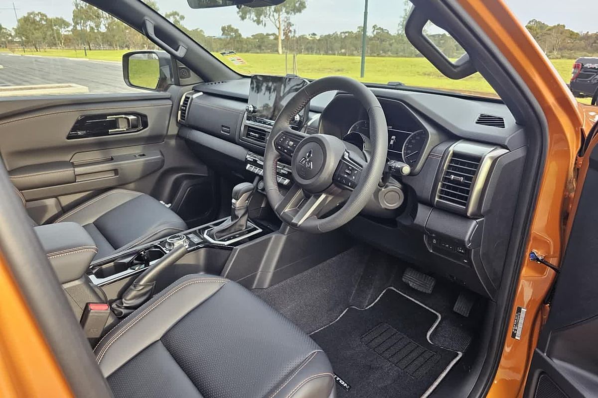 2025 Mitsubishi Triton GSR MV 4X4