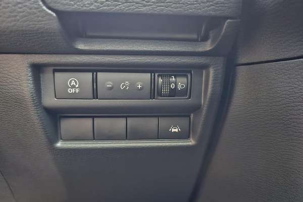 2025 Mitsubishi Triton GSR MV 4X4