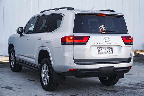 2024 Toyota Landcruiser Sahara FJA300R