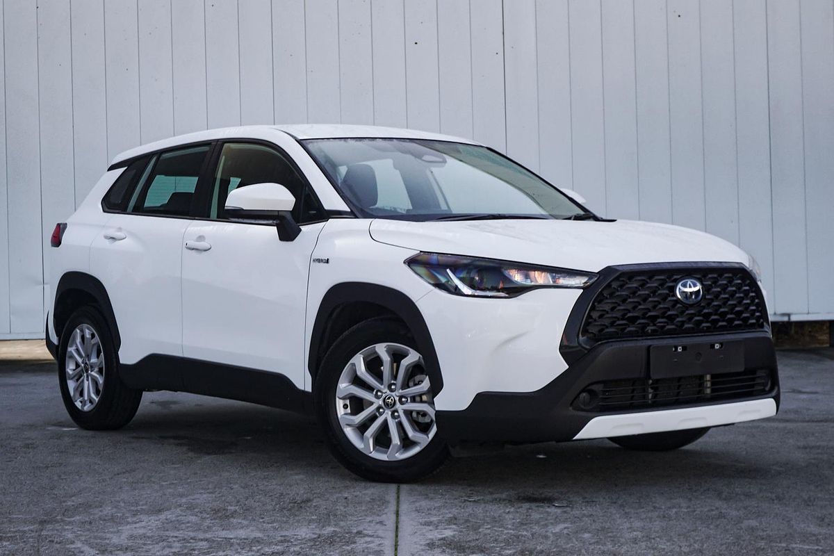 2024 Toyota Corolla Cross GX MXGH10R