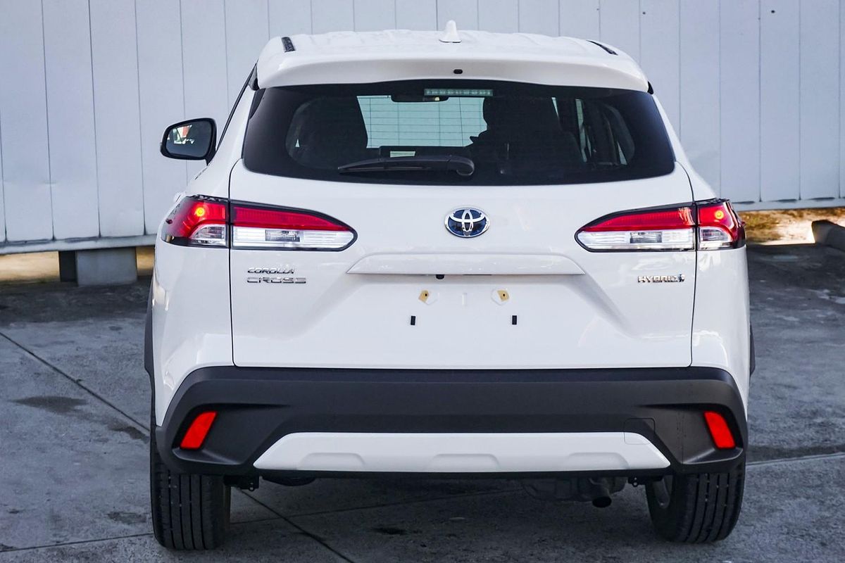 2024 Toyota Corolla Cross GX MXGH10R