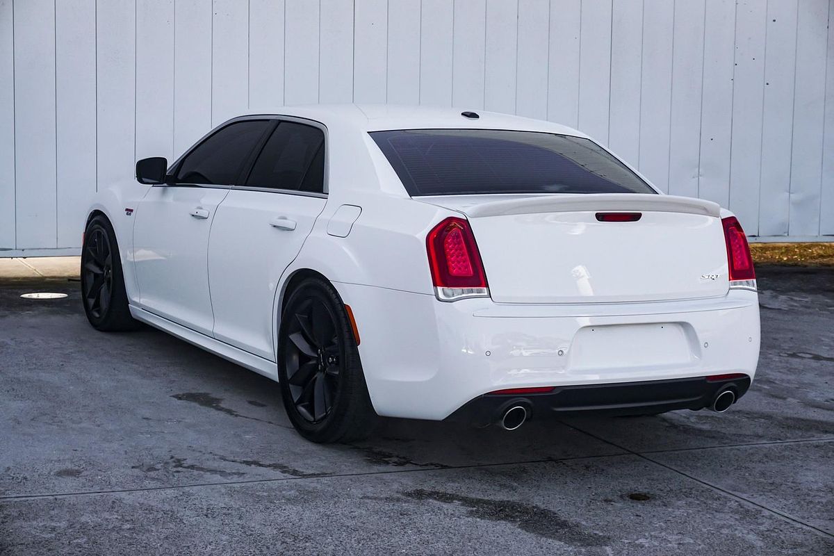 2021 Chrysler 300 SRT Core LX