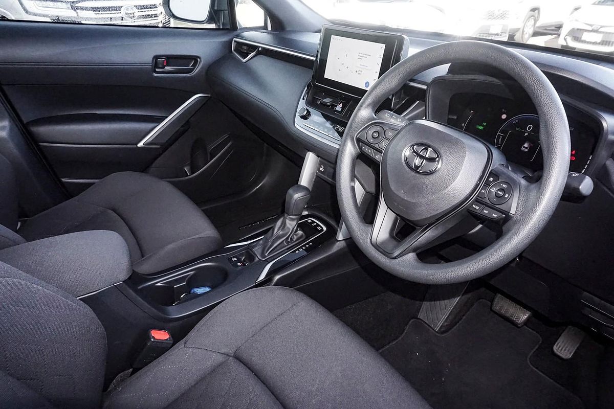 2024 Toyota Corolla Cross GX MXGH10R