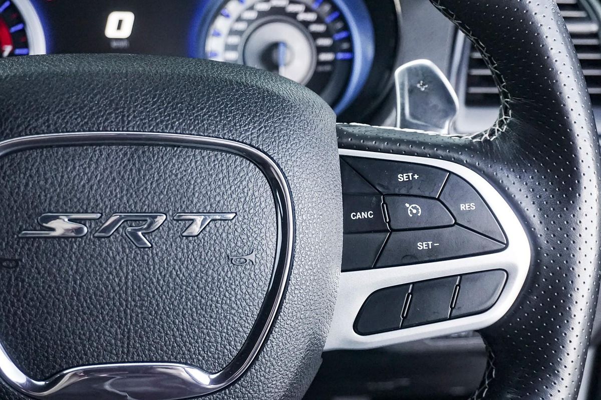 2021 Chrysler 300 SRT Core LX