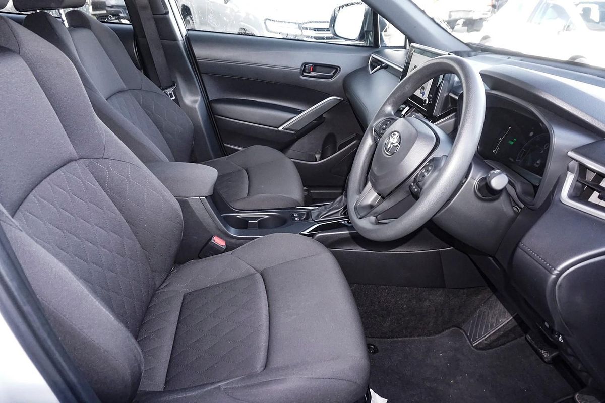 2024 Toyota Corolla Cross GX MXGH10R