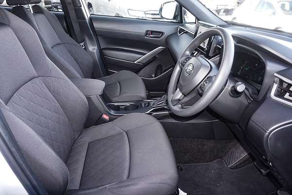 2024 Toyota Corolla Cross GX MXGH10R