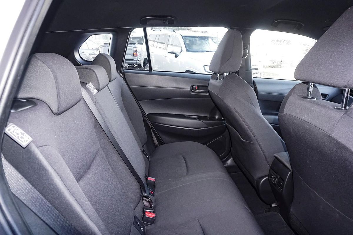 2024 Toyota Corolla Cross GX MXGH10R