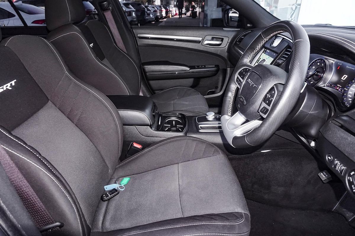 2021 Chrysler 300 SRT Core LX