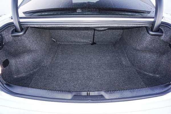 2021 Chrysler 300 SRT Core LX