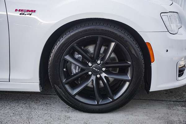 2021 Chrysler 300 SRT Core LX