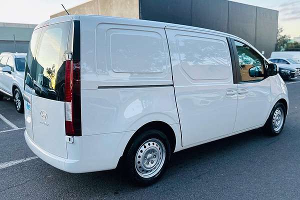 2024 Hyundai STARIA LOAD US4.V3