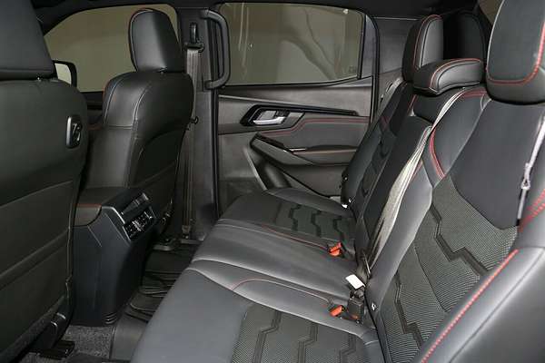 2023 Isuzu D-MAX X-TERRAIN 4X4