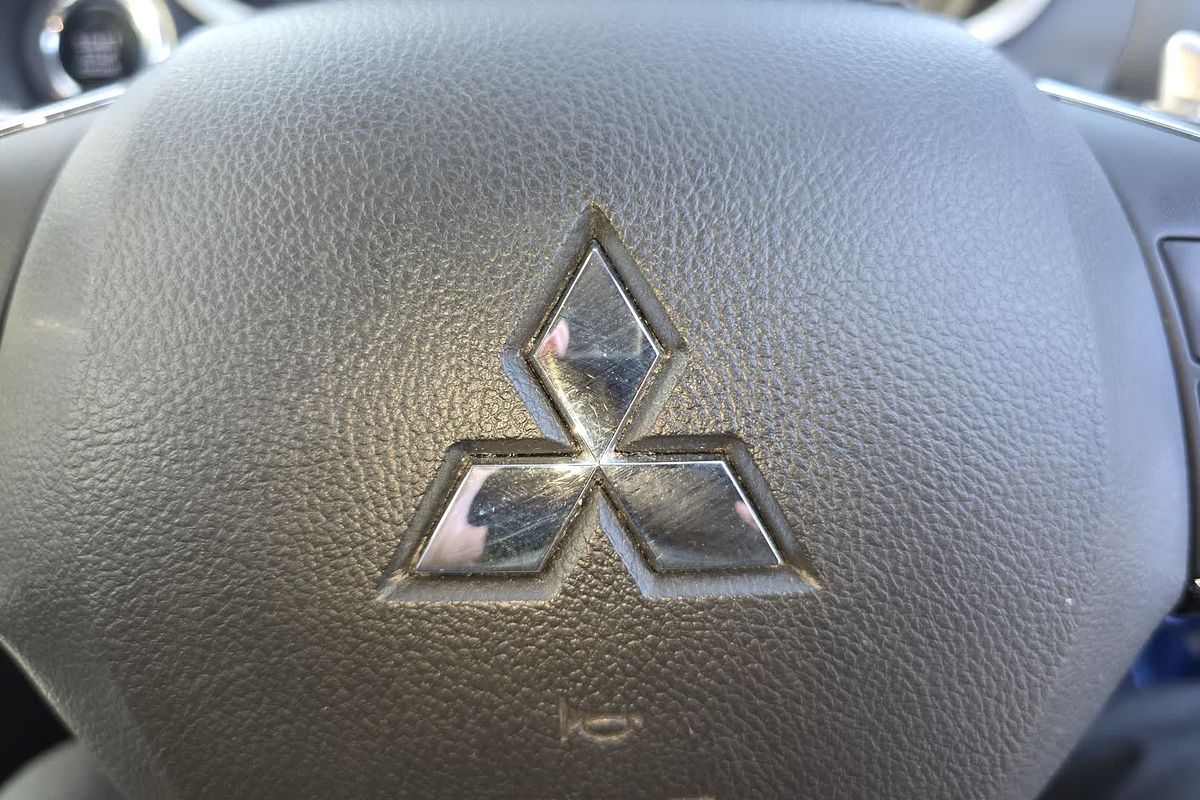 2018 Mitsubishi Eclipse Cross LS YA