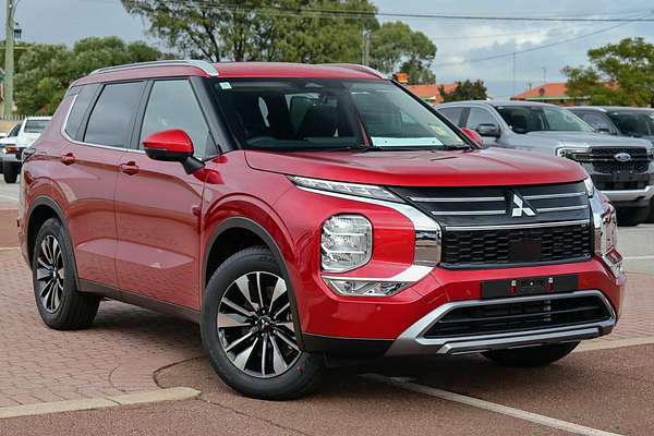 2025 Mitsubishi Outlander LS ZM