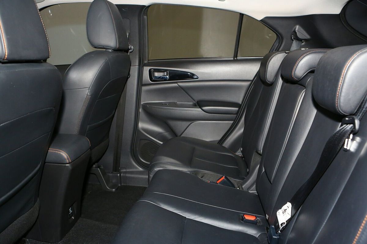 2018 Mitsubishi Eclipse Cross Exceed YA