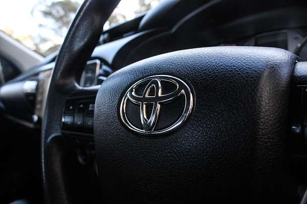 2021 Toyota Hilux SR GUN126R 4X4