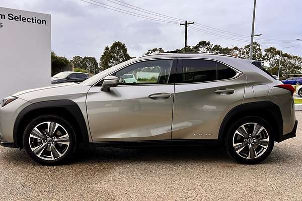 2022 Lexus UX UX300e Sports Luxury KMA10R