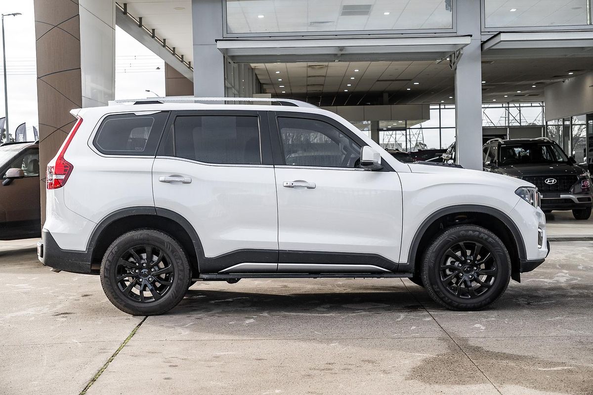 2023 Mahindra Scorpio Z8L