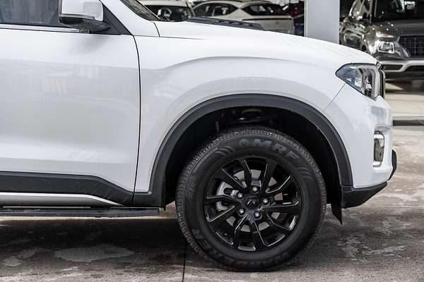 2023 Mahindra Scorpio Z8L