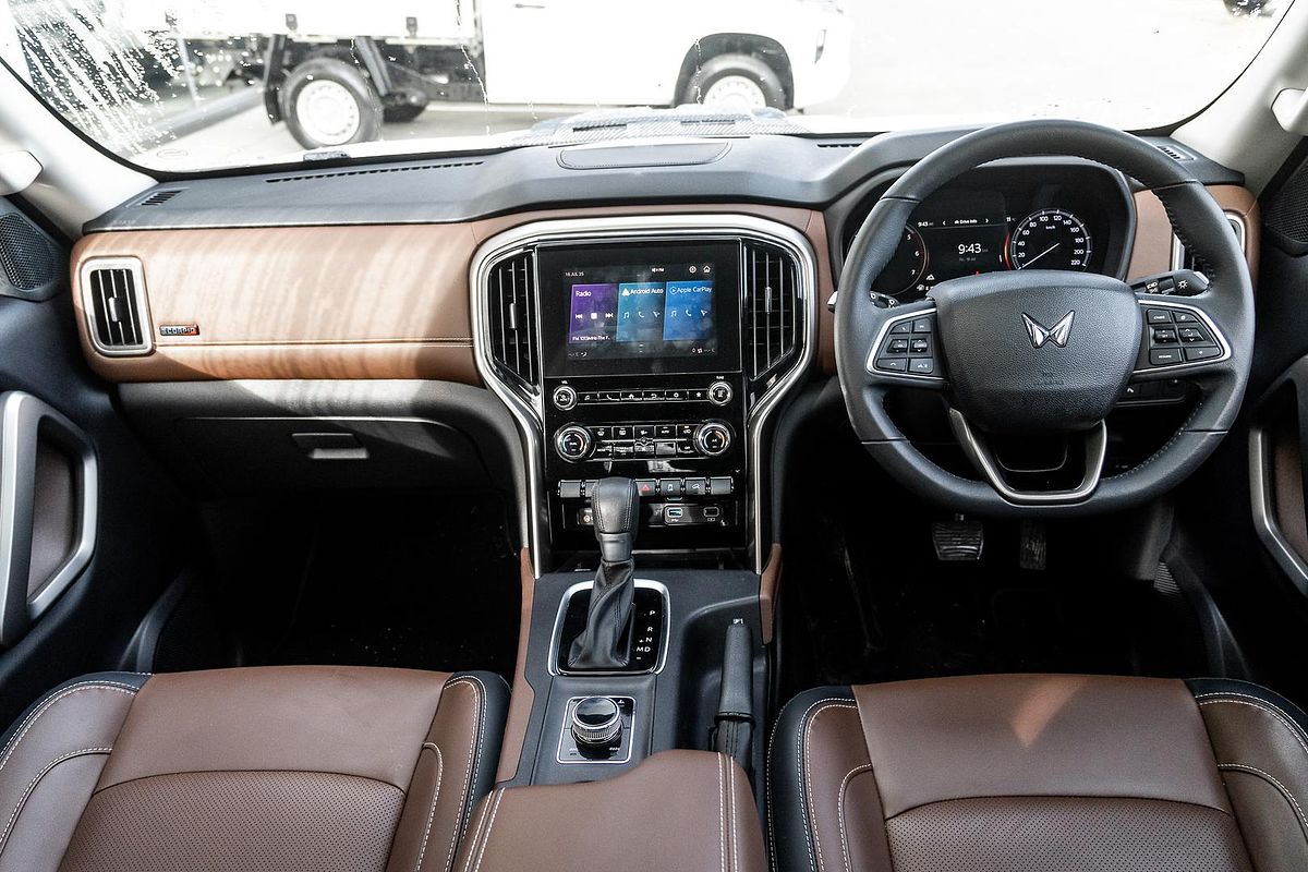 2023 Mahindra Scorpio Z8L