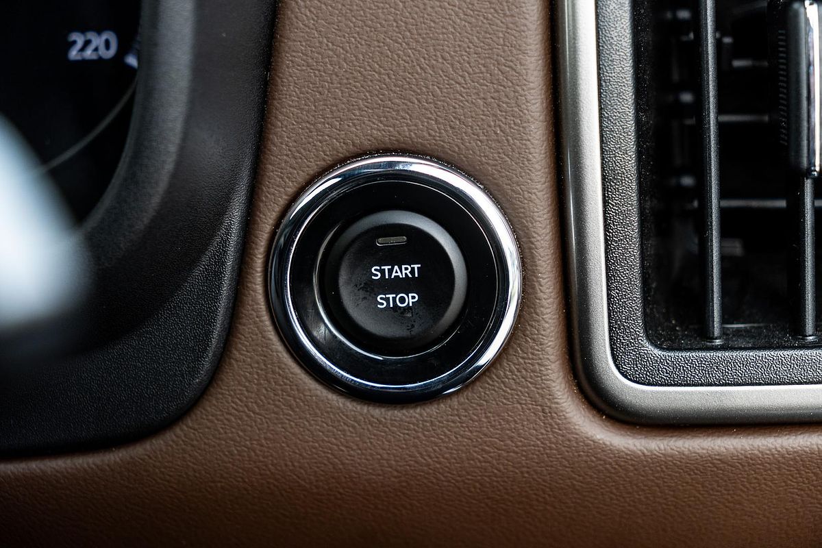 2023 Mahindra Scorpio Z8L