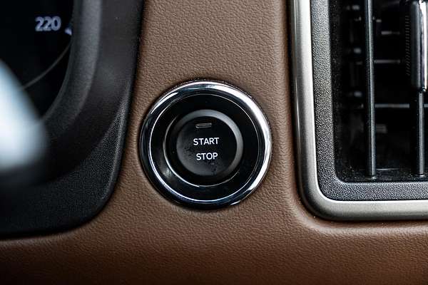 2023 Mahindra Scorpio Z8L