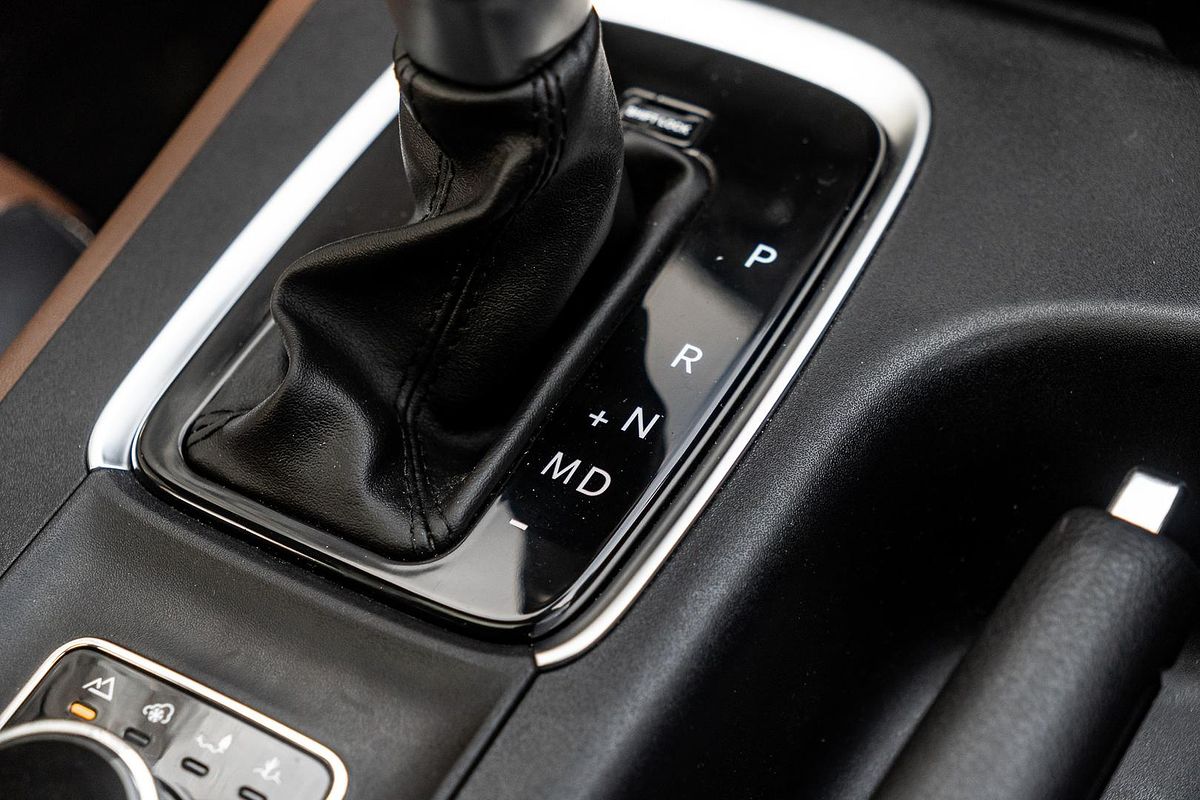 2023 Mahindra Scorpio Z8L
