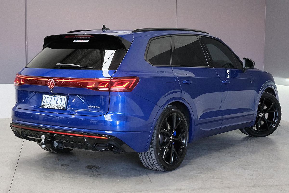 2024 Volkswagen Touareg R RC