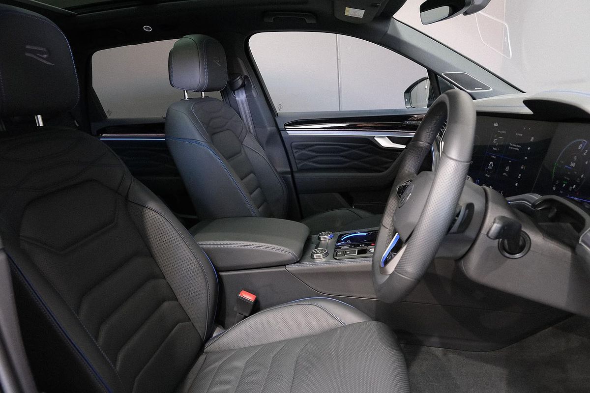 2024 Volkswagen Touareg R RC