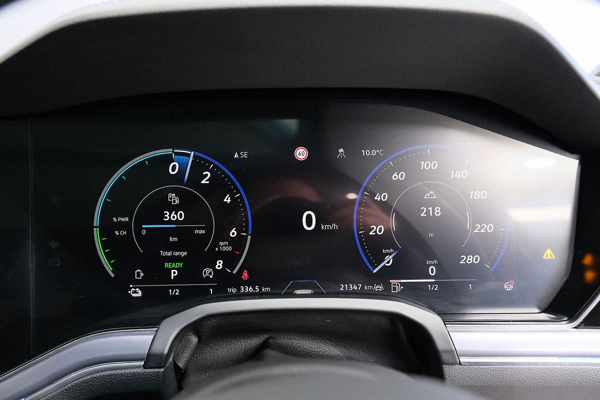 2024 Volkswagen Touareg R RC