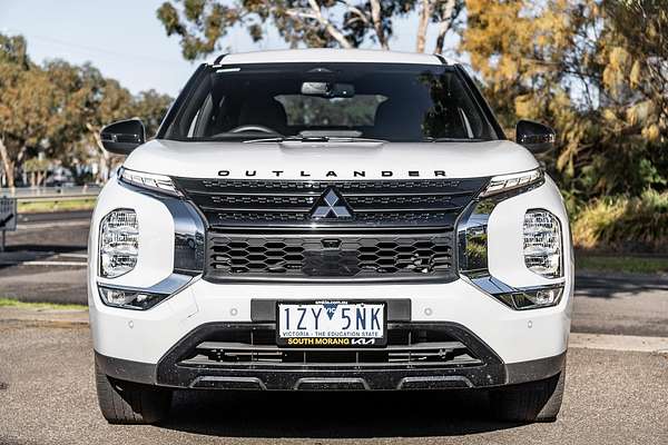 2023 Mitsubishi Outlander Black Edition ZM